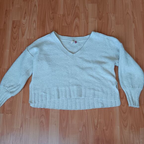 Pilcro Sweaters - Pilcro Cropped V Neck Oatmeal Exposed Seam Sweater Preppy MP Tennis Old Money‎